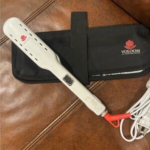 VOLOOM Hair Volumizing Iron - Cream